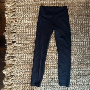 Lululemon Women’s Wunder Train Size 6 Black